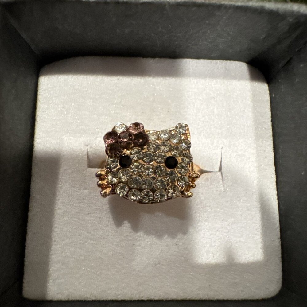 Adorable Hello Kitty Cat Kitten Silvertone Costume Adjustable Ring NEW w Box A3